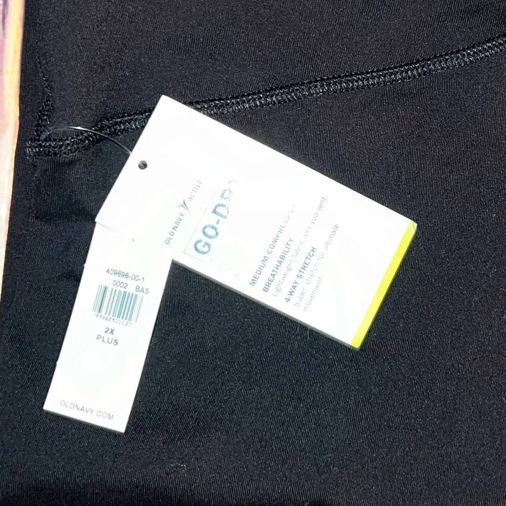 🖤NWT Old Navy Black Active Leggings 2X🖤 - Picture 4 of 4
